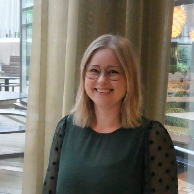 Jonna Alanko receives the Young Investigator Award from the Scandinavian Society for Immunology